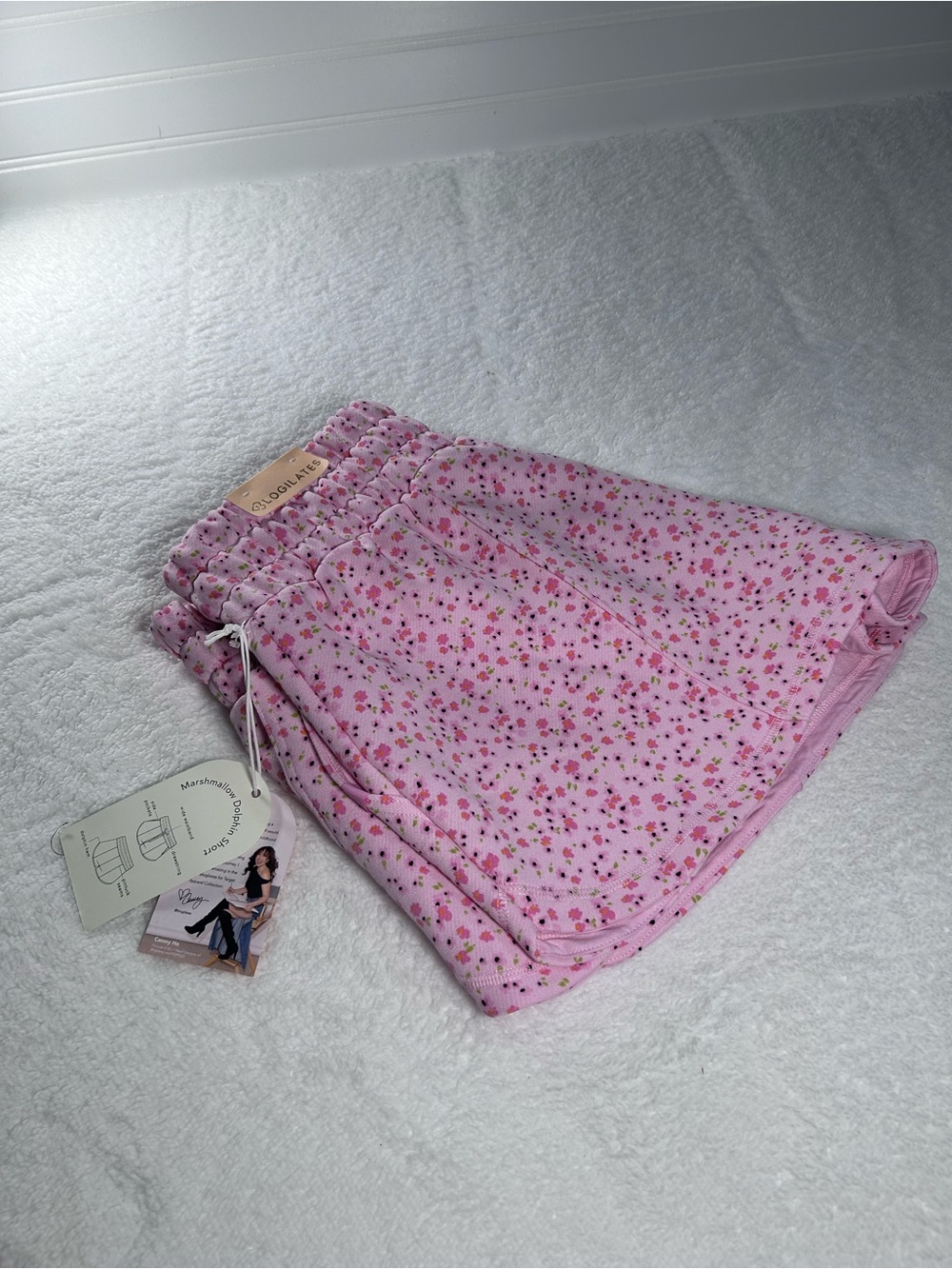 NWT Sz M Blogilates Women's Marshmallow Dolphin Shorts - Pink Floral Print HTF! - Picture 9 of 10